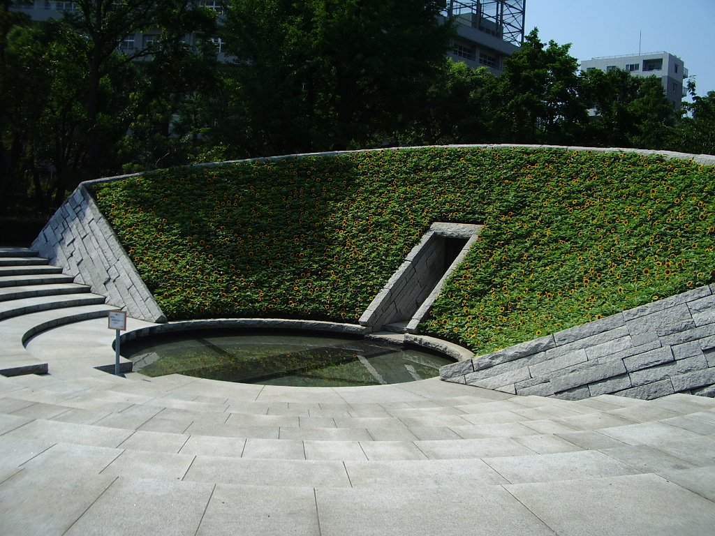 横網町公園